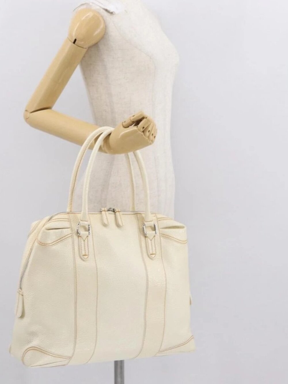 FENDI Hand Bag Patent leather White Silver Auth bs32564